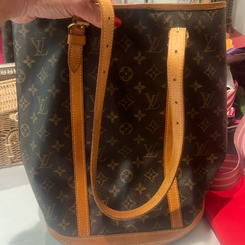 Authentic Louis Vuitton Bucket GM